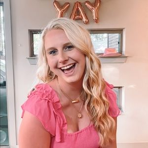 Meet your Posher, Hailey